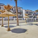 アパートホテル Odalys Riviera La Presqu'ile イエール