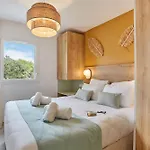 Odalys Riviera La Presqu'ile アパートホテル 4*
