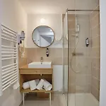 アパートホテル Odalys Riviera La Presqu'ile イエール