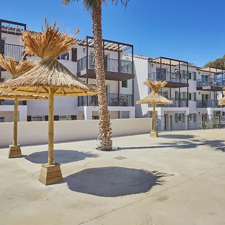 Апарт-отель Odalys Riviera La Presqu'ile Йер