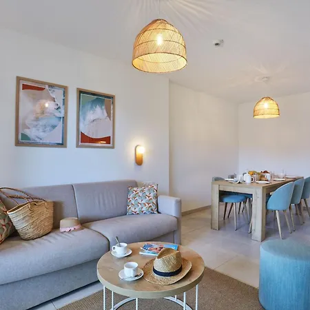 Апарт-отель Odalys Riviera La Presqu'ile Йер