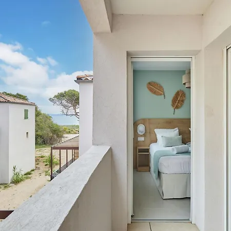 Odalys Riviera La Presqu'ile Йер