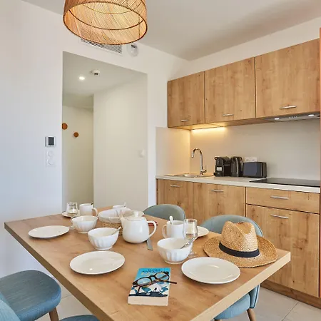 Odalys Riviera La Presqu'ile Йер