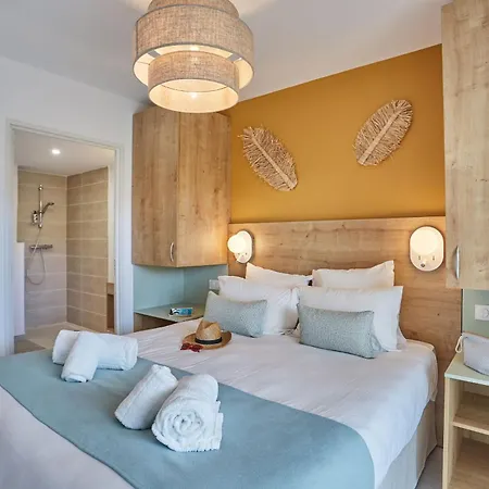 Ξενοδοχείο με διαμερίσματα Odalys Riviera La Presqu'ile 4*