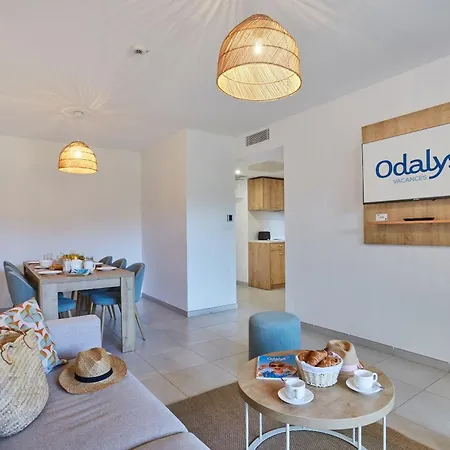 Ξενοδοχείο με διαμερίσματα Odalys Riviera La Presqu'ile 4*
