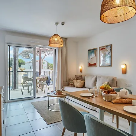 Prestige Odalys Riviera מלון דירות הייר