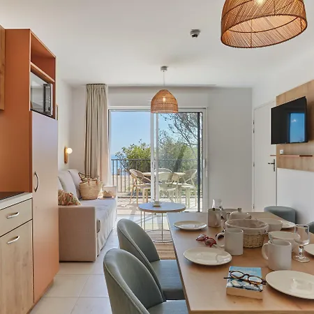 Ξενοδοχείο με διαμερίσματα Odalys Riviera La Presqu'ile Ιέρ