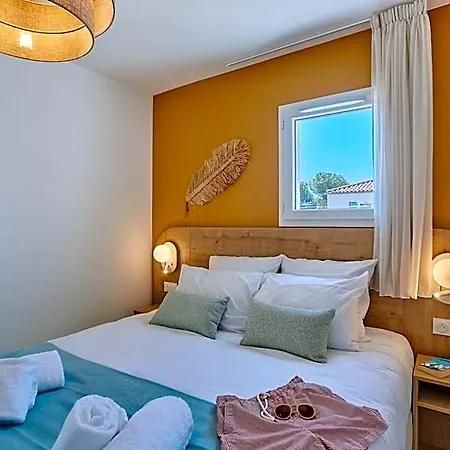 Ξενοδοχείο με διαμερίσματα Odalys Riviera La Presqu'ile 4*